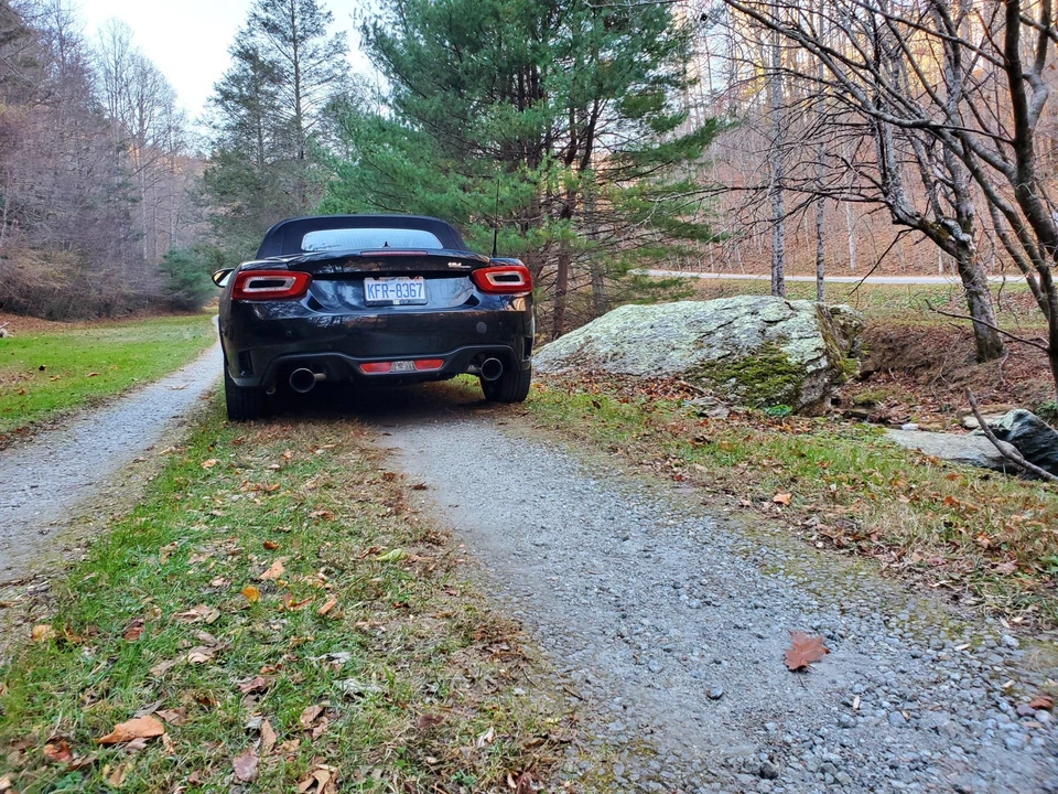 2017 Fiat 124 Spider - Image 14 of 31