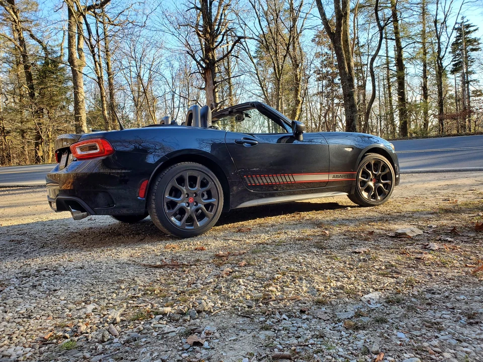 2017 Fiat 124 Spider - Image 30 of 31