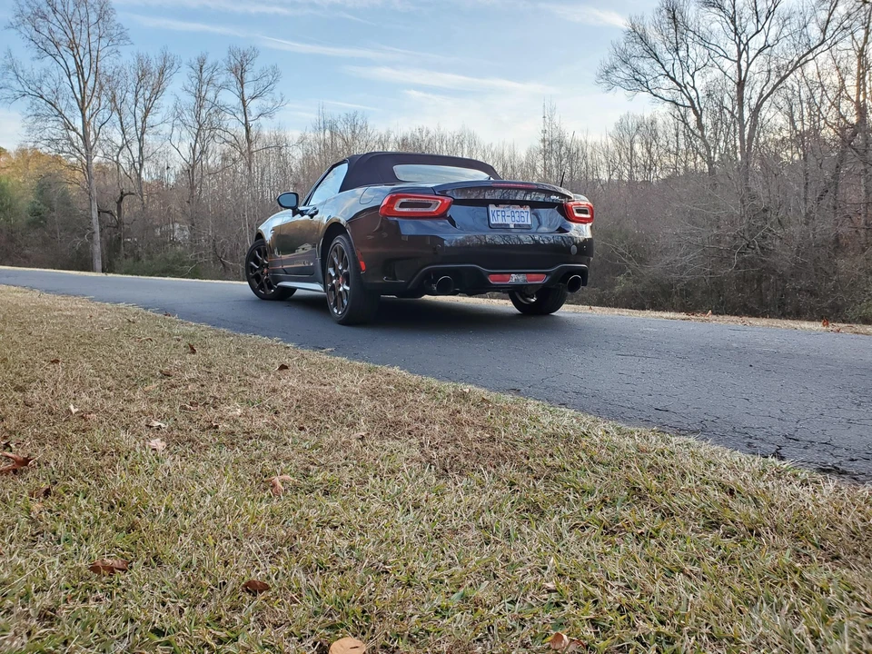 2017 Fiat 124 Spider - Image 13 of 31