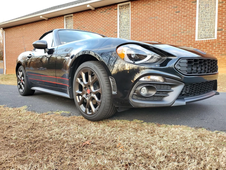 2017 Fiat 124 Spider - Image 22 of 31