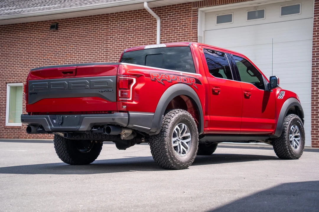 2017 Ford F-150 Raptor 13th Gen - Image 15 of 31