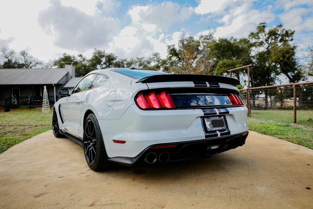 2017 Ford S550 Shelby Mustang GT350 - Image 4 of 31