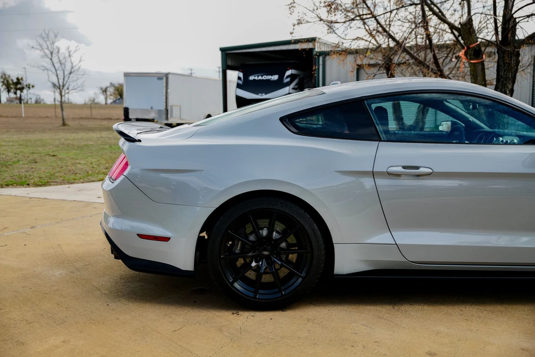 2017 Ford S550 Shelby Mustang GT350 - Image 23 of 31