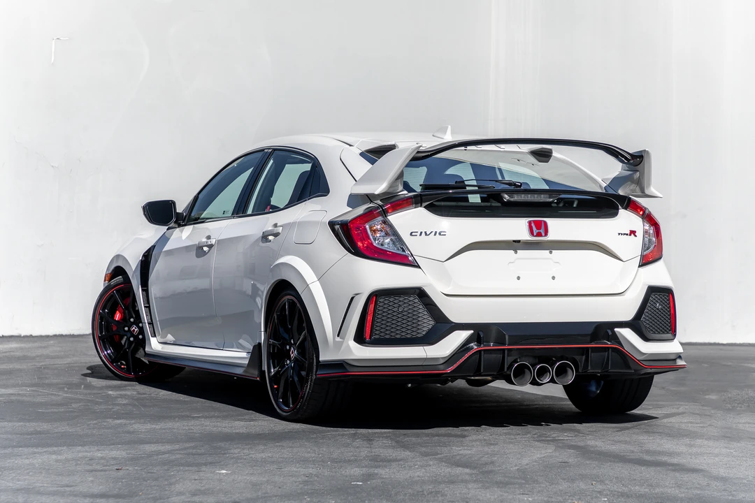 2017 Honda FK8 Civic Type R - Image 9 of 31