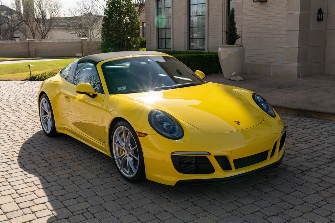 2017 Porsche 991 Targa 4 GTS - Image 15 of 31