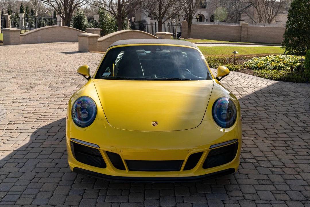 2017 Porsche 991 Targa 4 GTS - Image 16 of 31