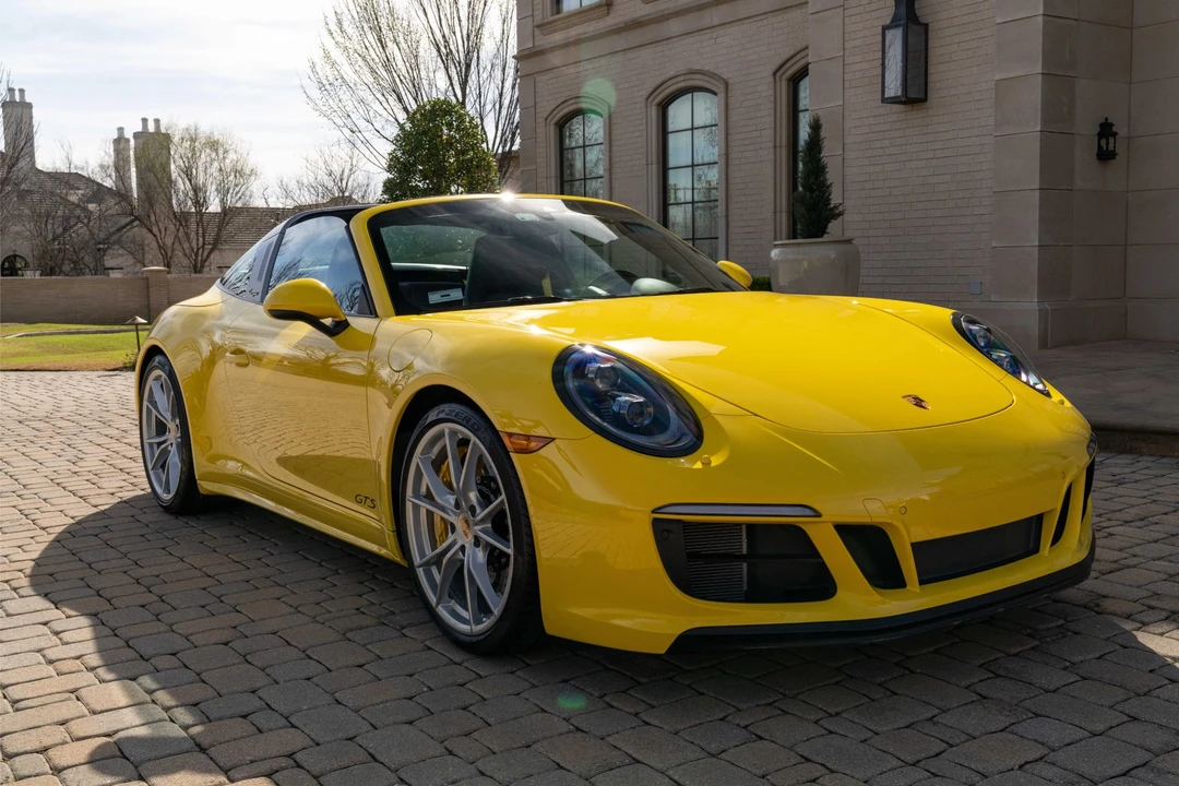 2017 Porsche 991 Targa 4 GTS - Image 24 of 31