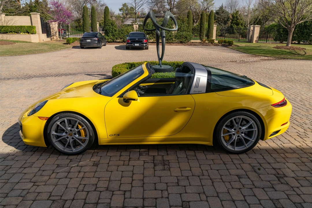 2017 Porsche 991 Targa 4 GTS - Image 28 of 31