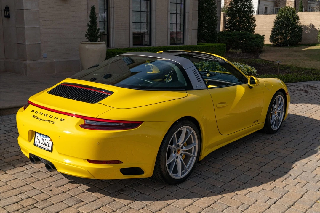 2017 Porsche 991 Targa 4 GTS - Image 26 of 31