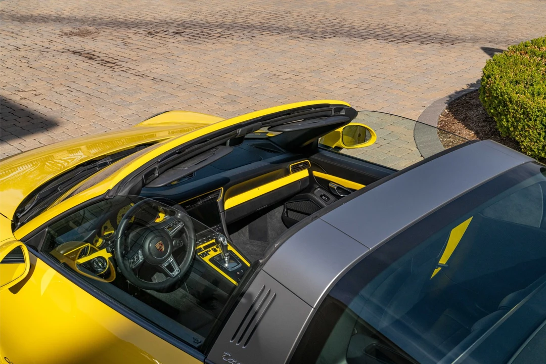2017 Porsche 991 Targa 4 GTS - Image 30 of 31