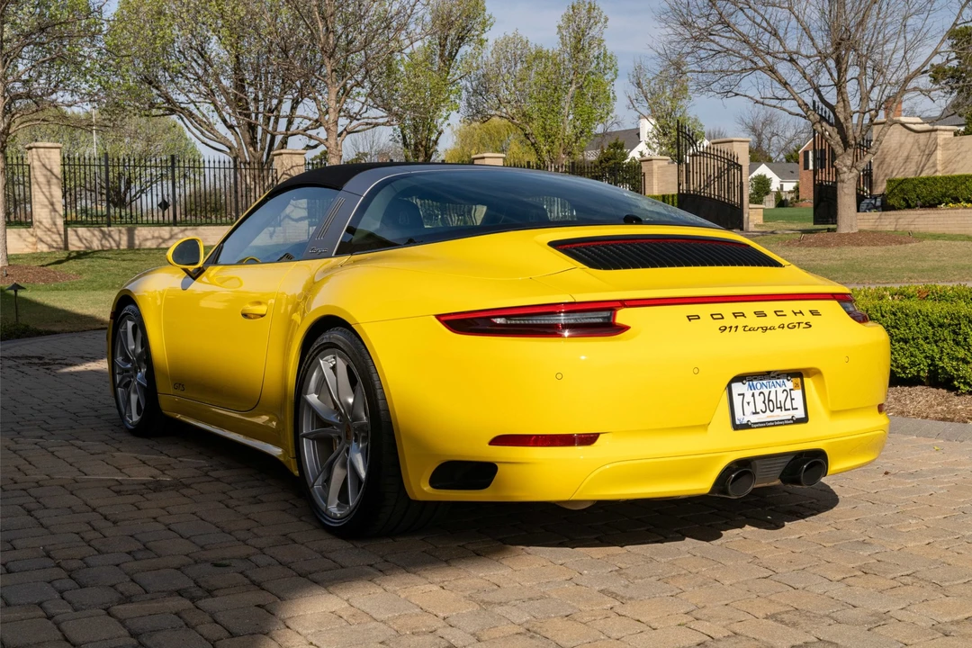 2017 Porsche 991 Targa 4 GTS - Image 8 of 31