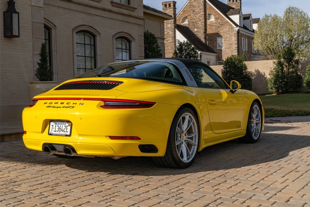 2017 Porsche 991 Targa 4 GTS - Image 10 of 31