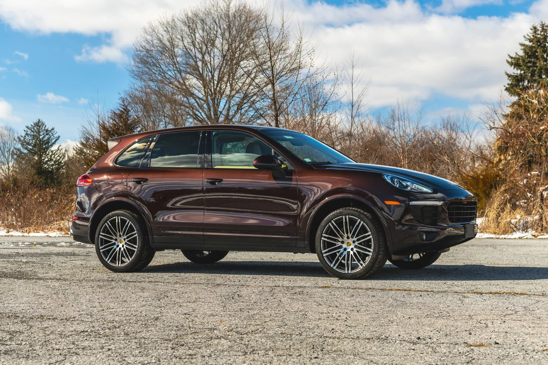 2017 Porsche 958 Cayenne - Image 3 of 31