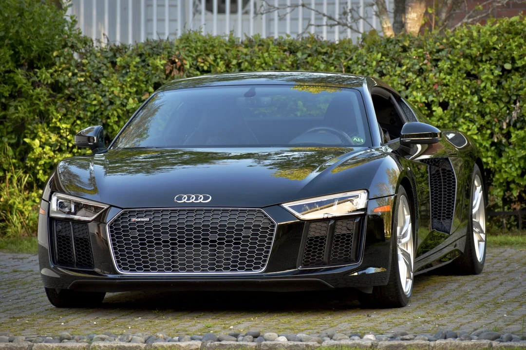 2018 Audi 4S R8 - Image 17 of 31
