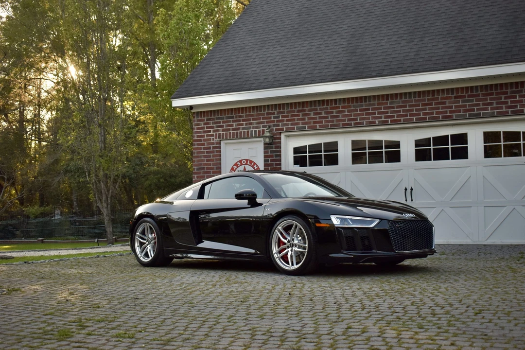 2018 Audi 4S R8 - Image 3 of 31