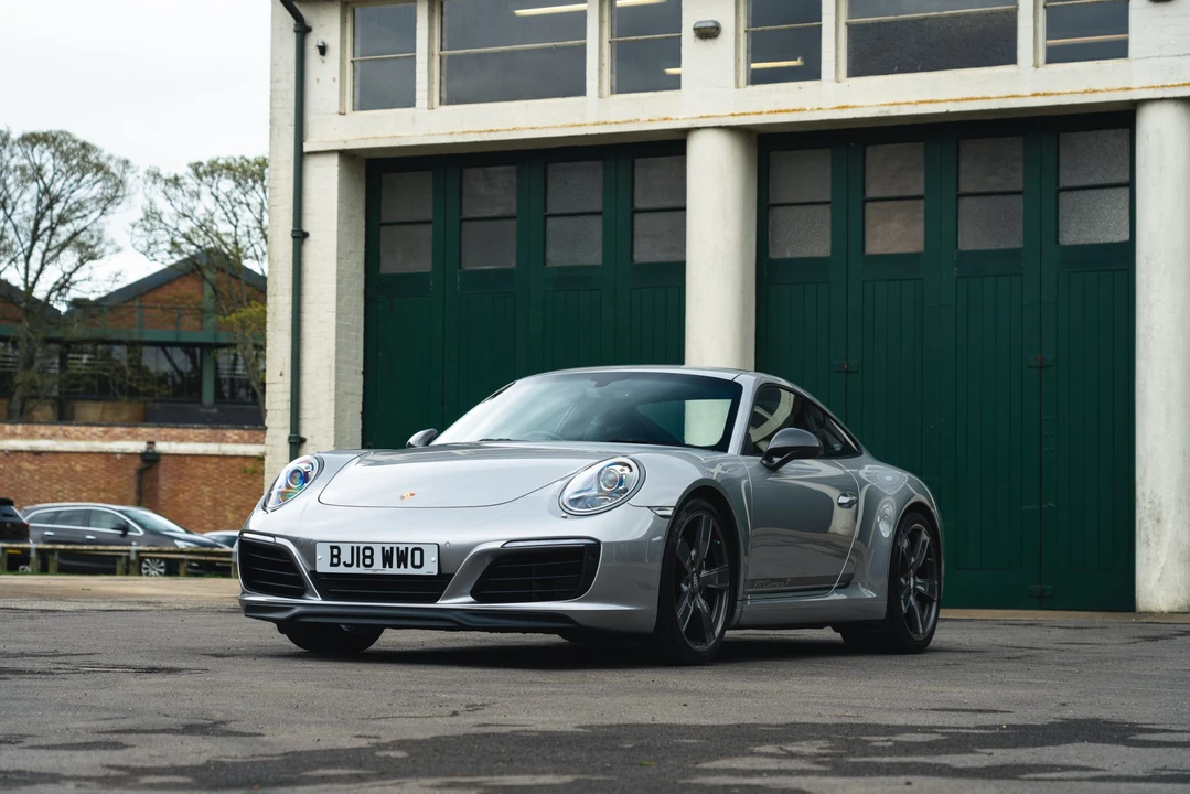 2018 Porsche 991 Carrera T - Image 2 of 31