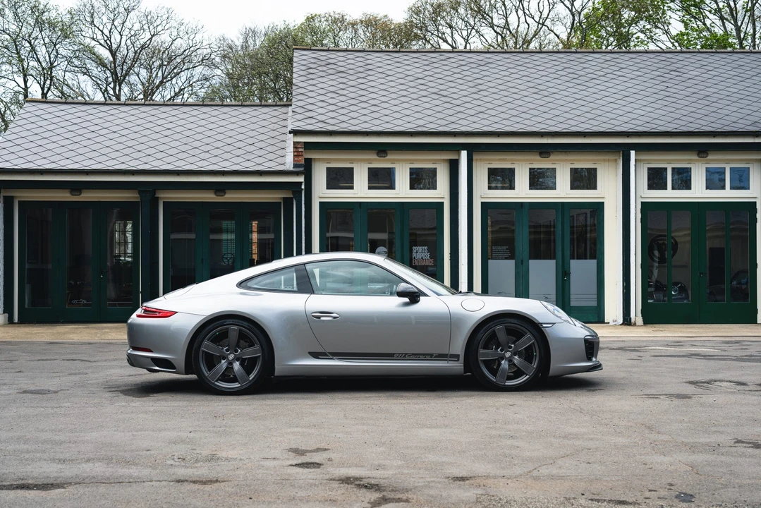 2018 Porsche 991 Carrera T - Image 22 of 31