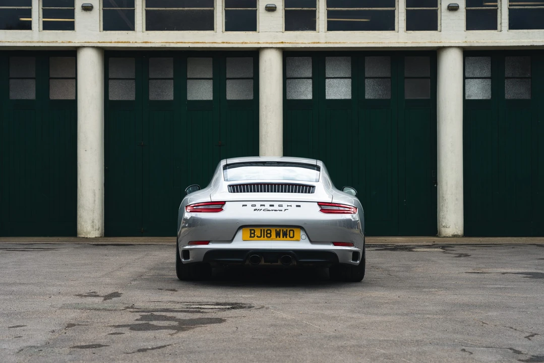 2018 Porsche 991 Carrera T - Image 15 of 31