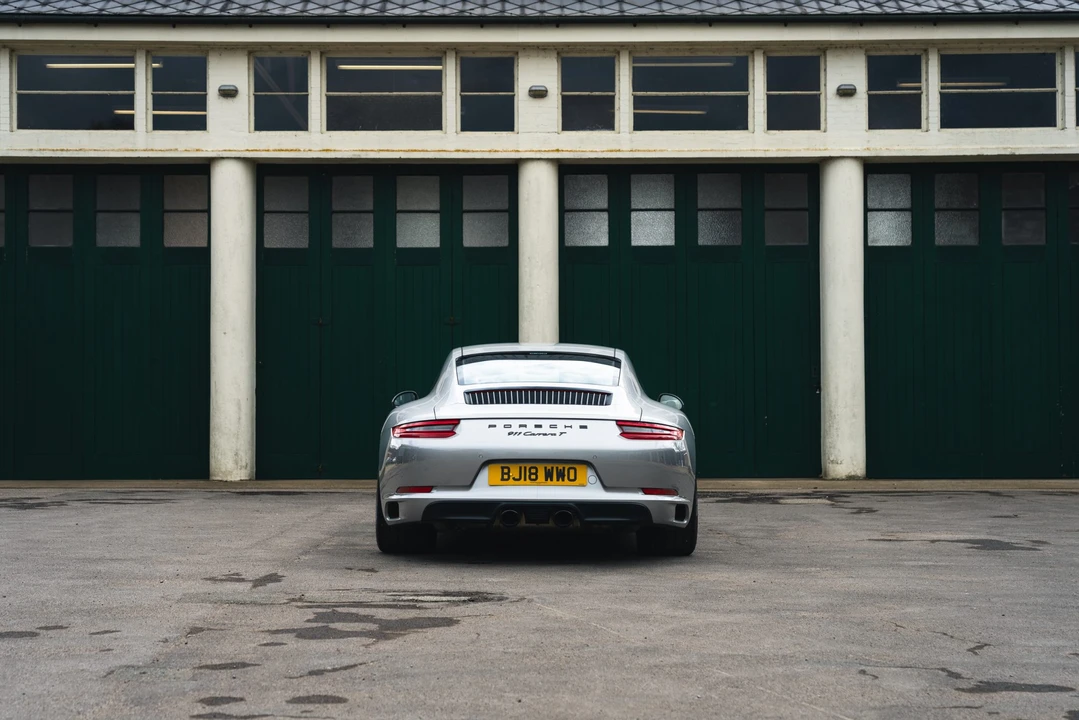 2018 Porsche 991 Carrera T - Image 16 of 31