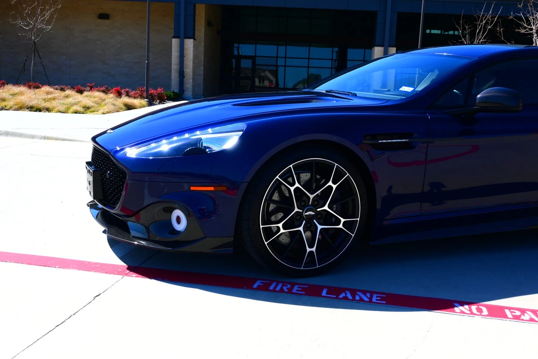 2019 Aston Martin Rapide - Image 24 of 31