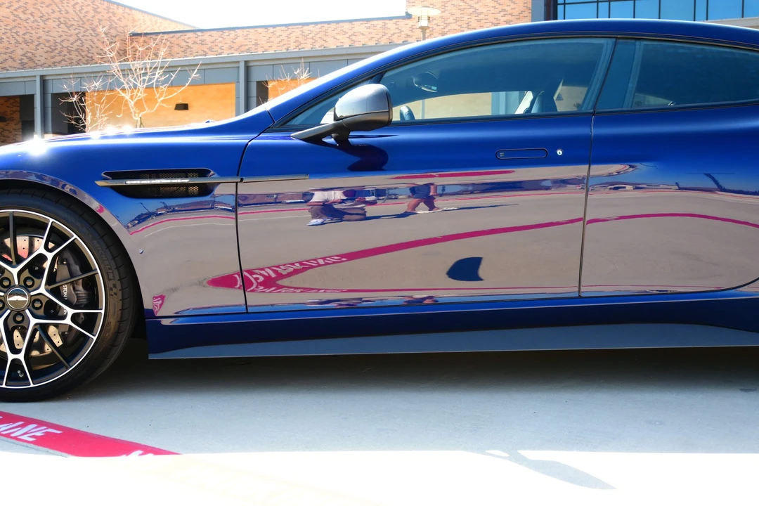 2019 Aston Martin Rapide - Image 28 of 31