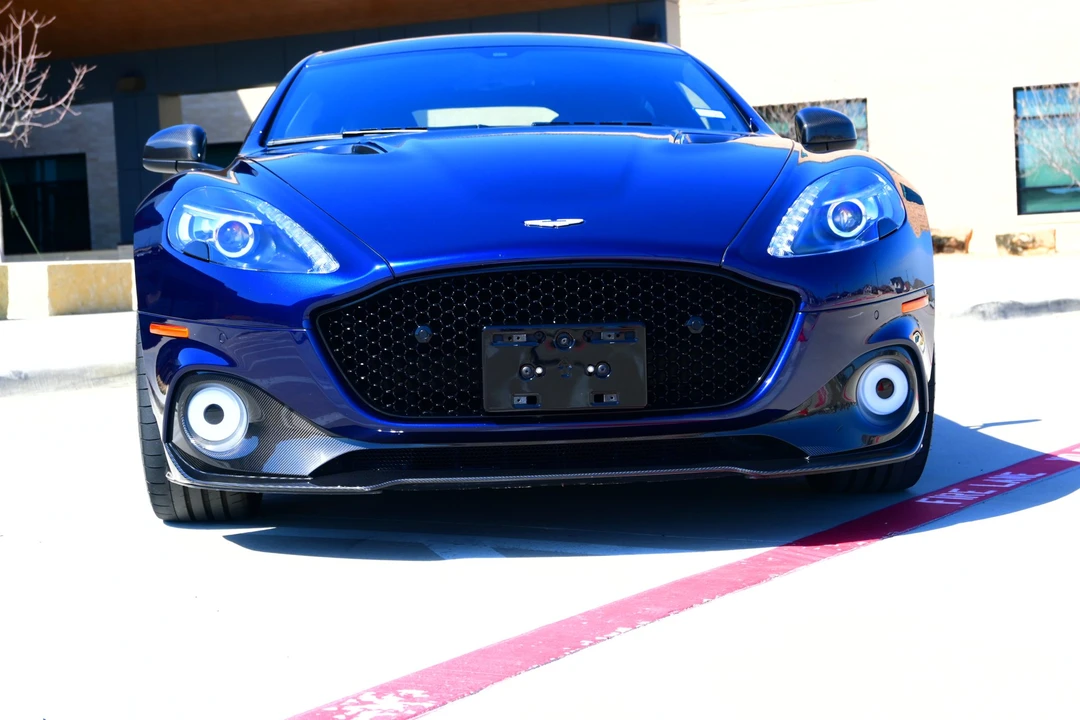 2019 Aston Martin Rapide - Image 10 of 31