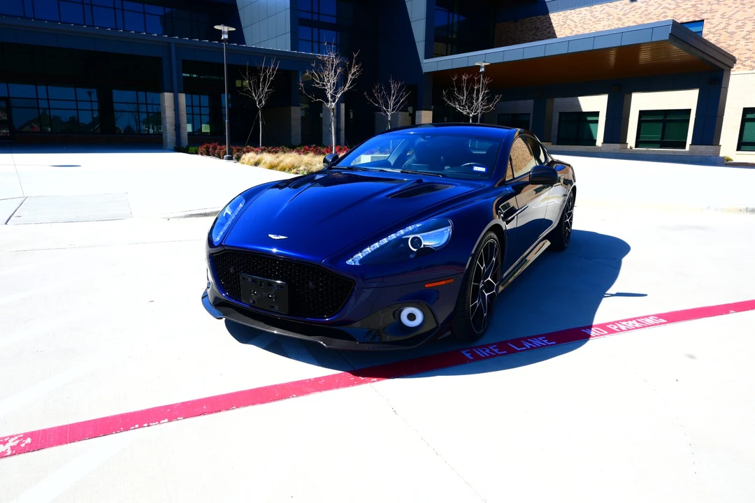 2019 Aston Martin Rapide - Image 11 of 31