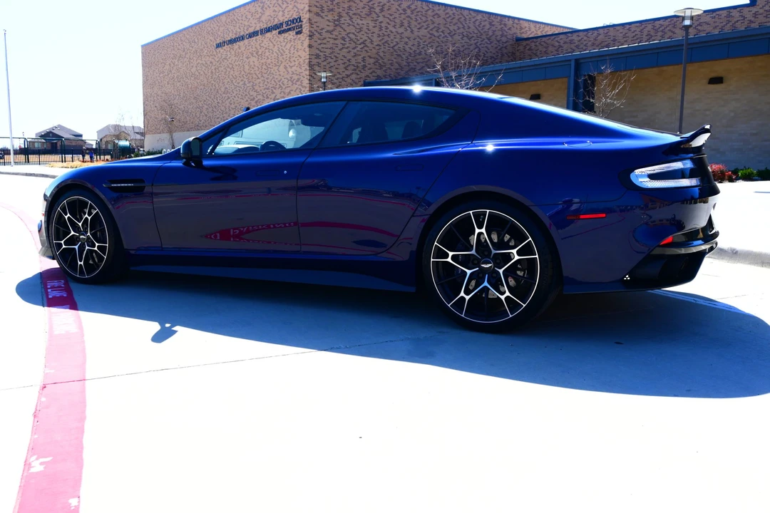 2019 Aston Martin Rapide - Image 17 of 31