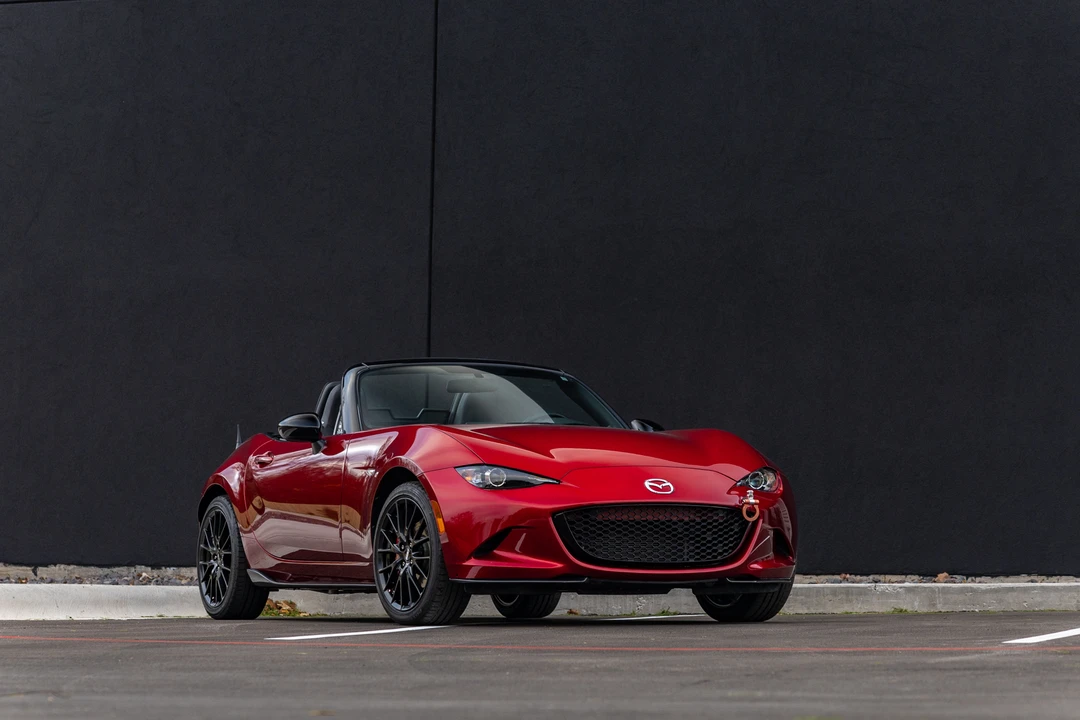 2019 Mazda ND MX-5 Miata - Image 2 of 31