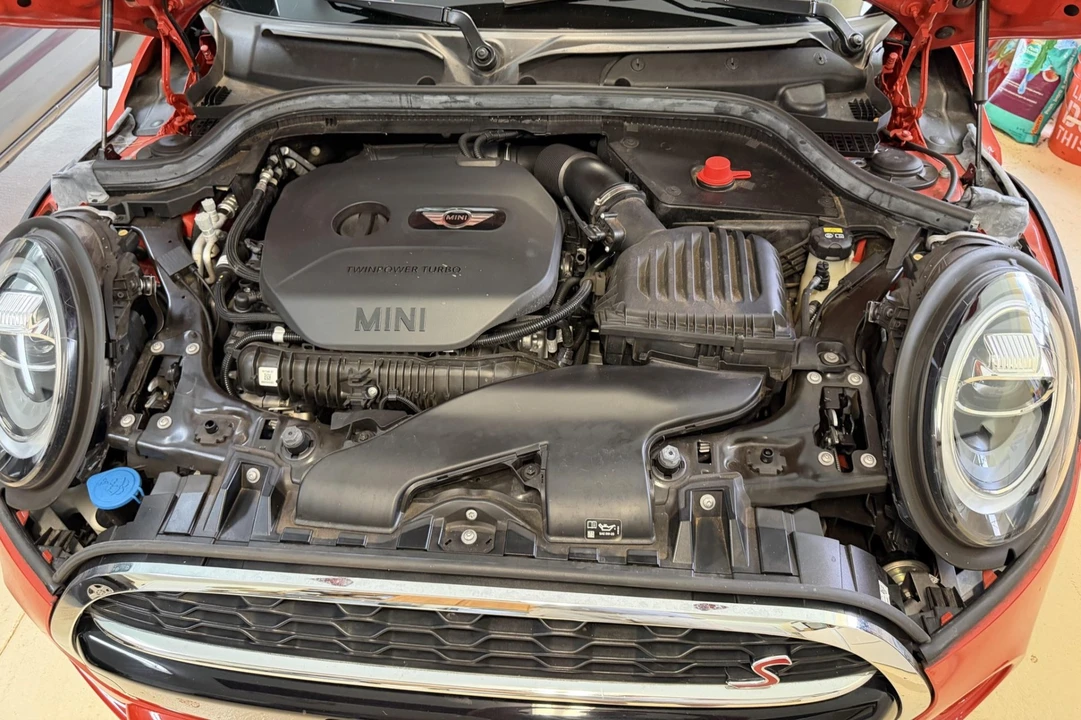 2019 Mini Mini Cooper S 3rd Gen - Image 6 of 7