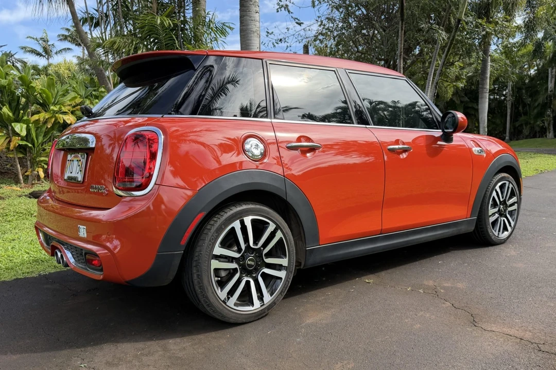 2019 Mini Mini Cooper S 3rd Gen - Image 2 of 7
