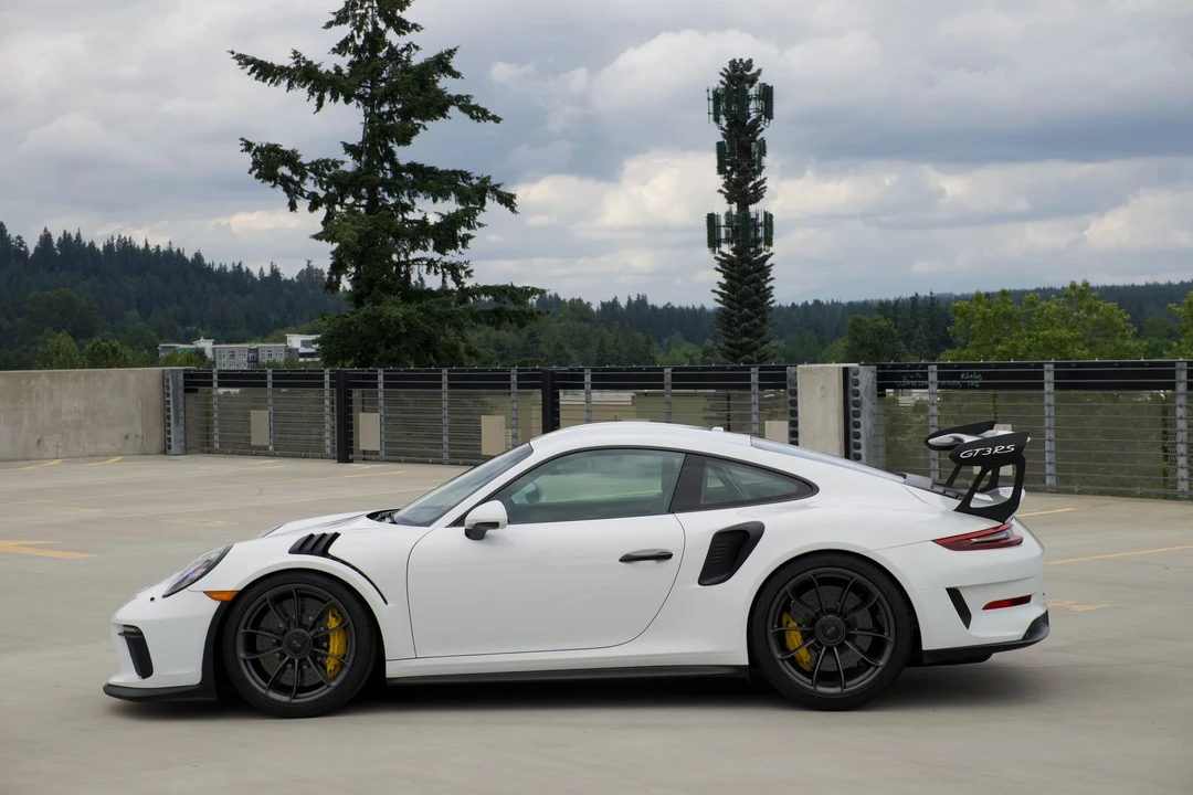 2019 Porsche 991 GT3 RS - Image 11 of 31