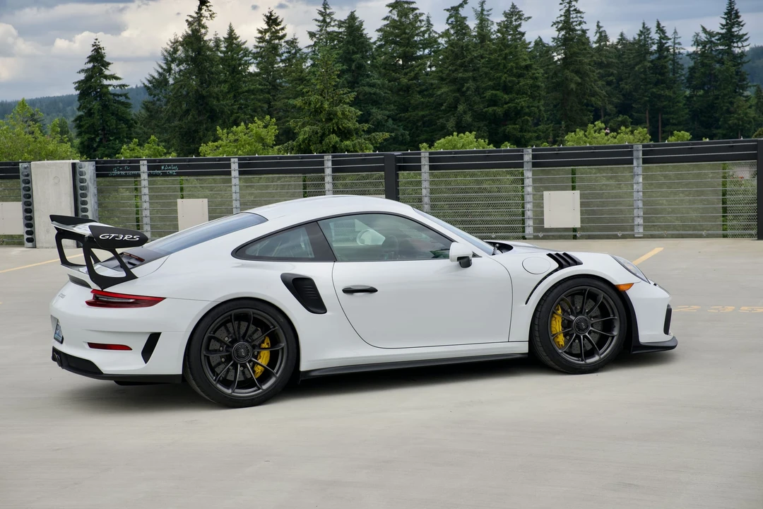 2019 Porsche 991 GT3 RS - Image 26 of 31