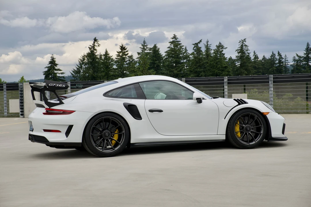 2019 Porsche 991 GT3 RS - Image 27 of 31