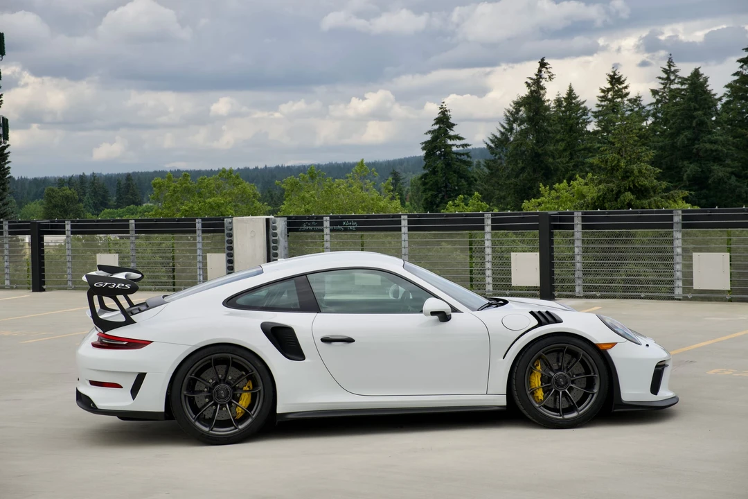 2019 Porsche 991 GT3 RS - Image 28 of 31