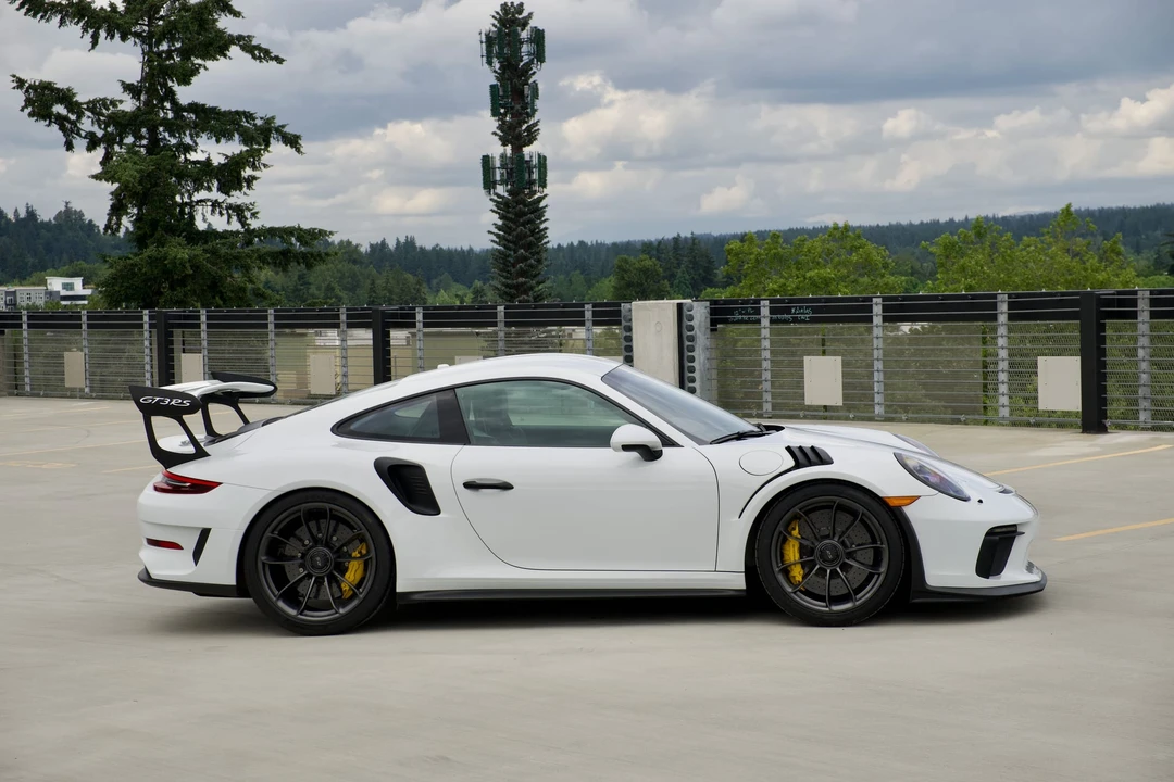 2019 Porsche 991 GT3 RS - Image 30 of 31
