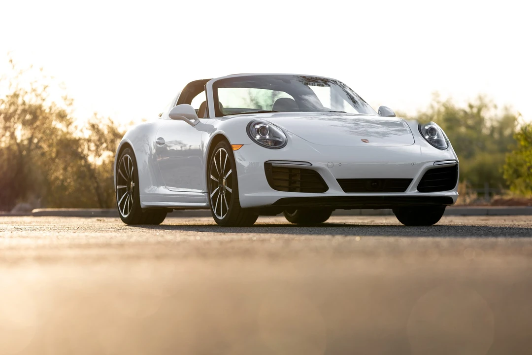 2019 Porsche 991 Targa 4 & 4S - Image 24 of 31