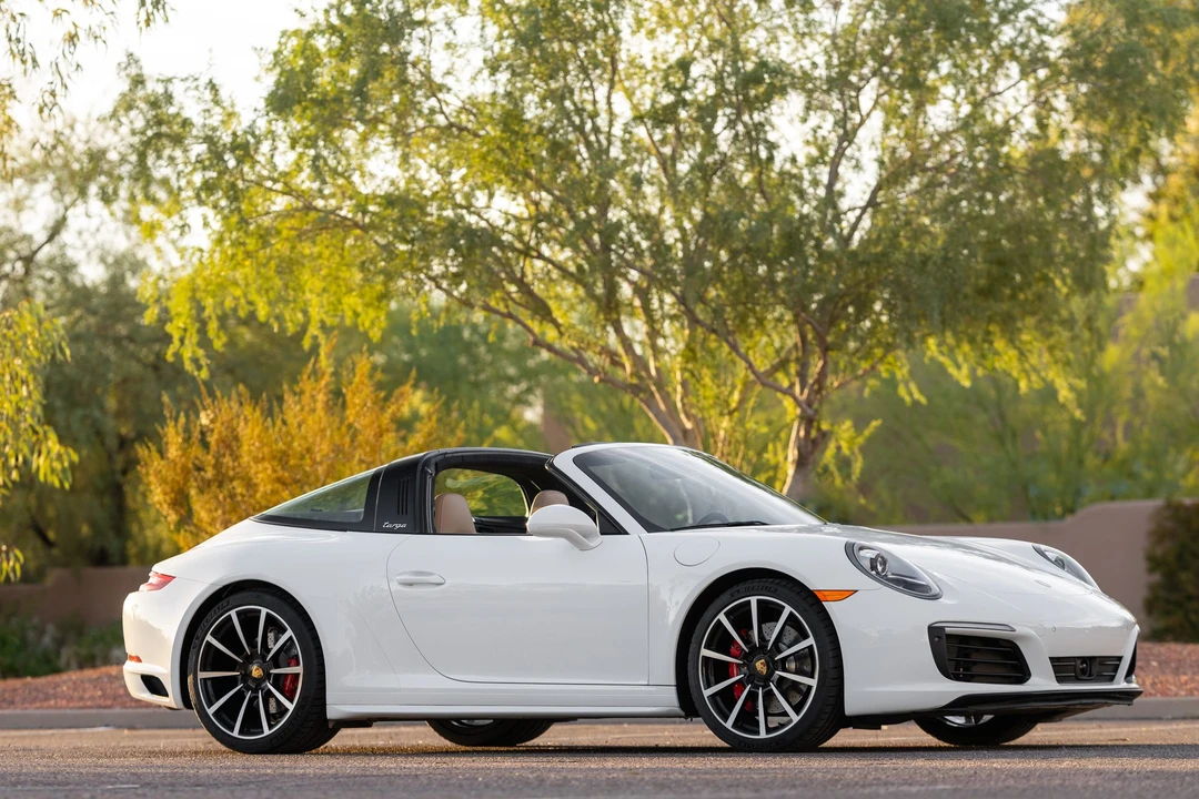 2019 Porsche 991 Targa 4 & 4S - Image 23 of 31
