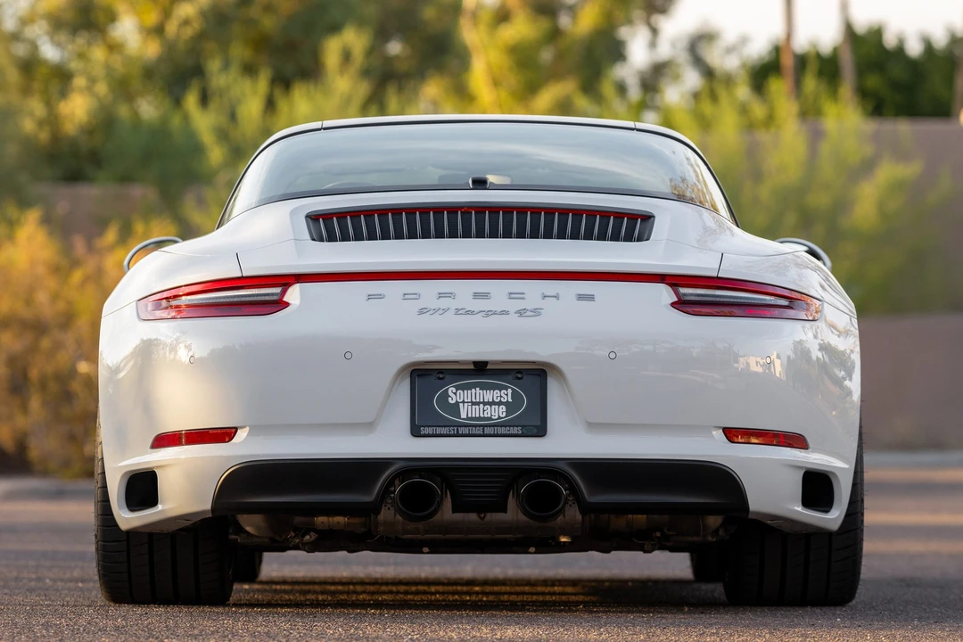 2019 Porsche 991 Targa 4 & 4S - Image 16 of 31