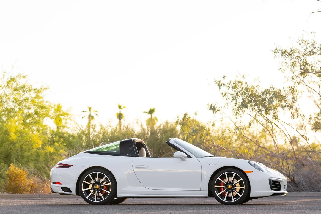 2019 Porsche 991 Targa 4 & 4S - Image 21 of 31