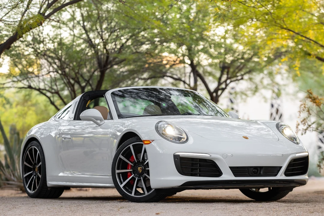 2019 Porsche 991 Targa 4 & 4S - Image 11 of 31