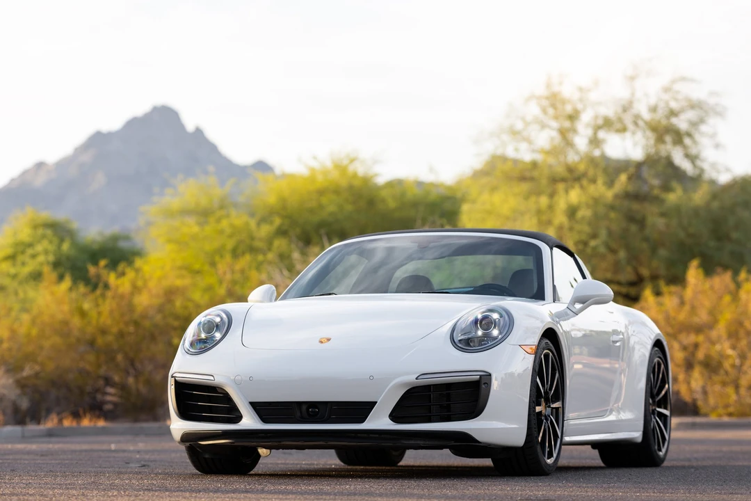 2019 Porsche 991 Targa 4 & 4S - Image 26 of 31