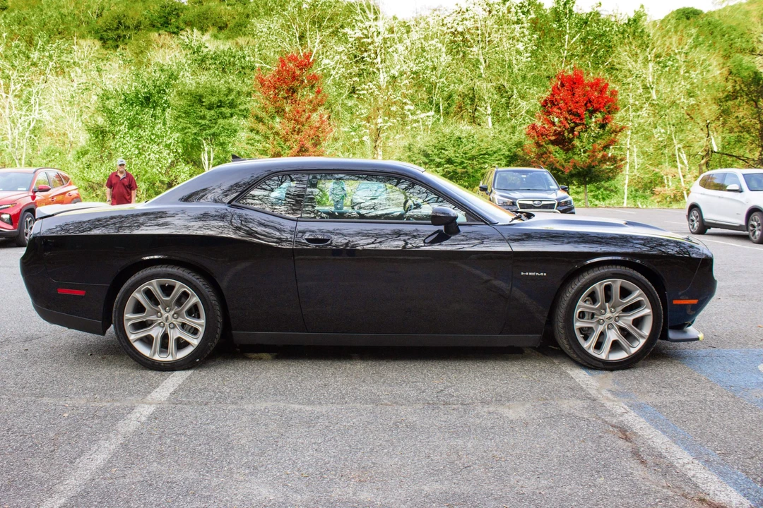 2020 Dodge Challenger 3rd Gen - Image 4 of 31