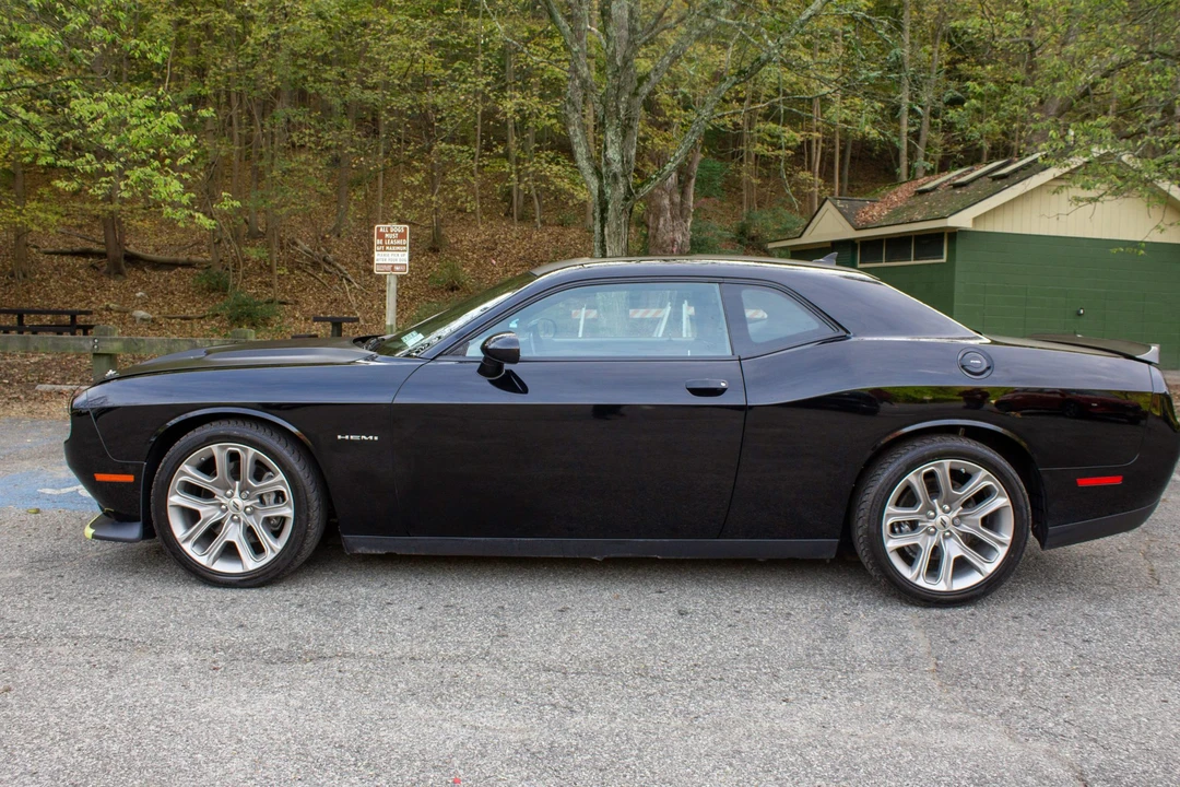 2020 Dodge Challenger 3rd Gen - Image 8 of 31