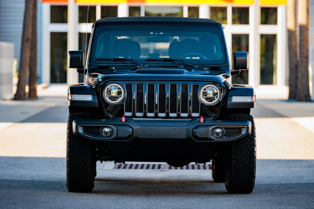 2020 Jeep JL Wrangler - Image 10 of 31
