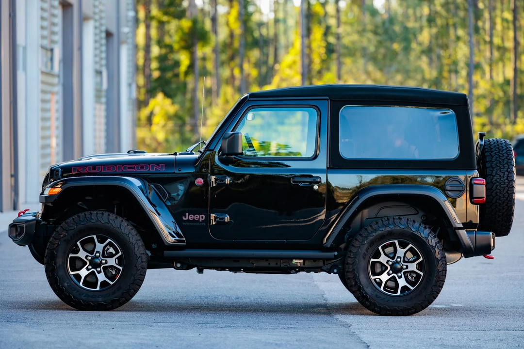 2020 Jeep JL Wrangler - Image 21 of 31
