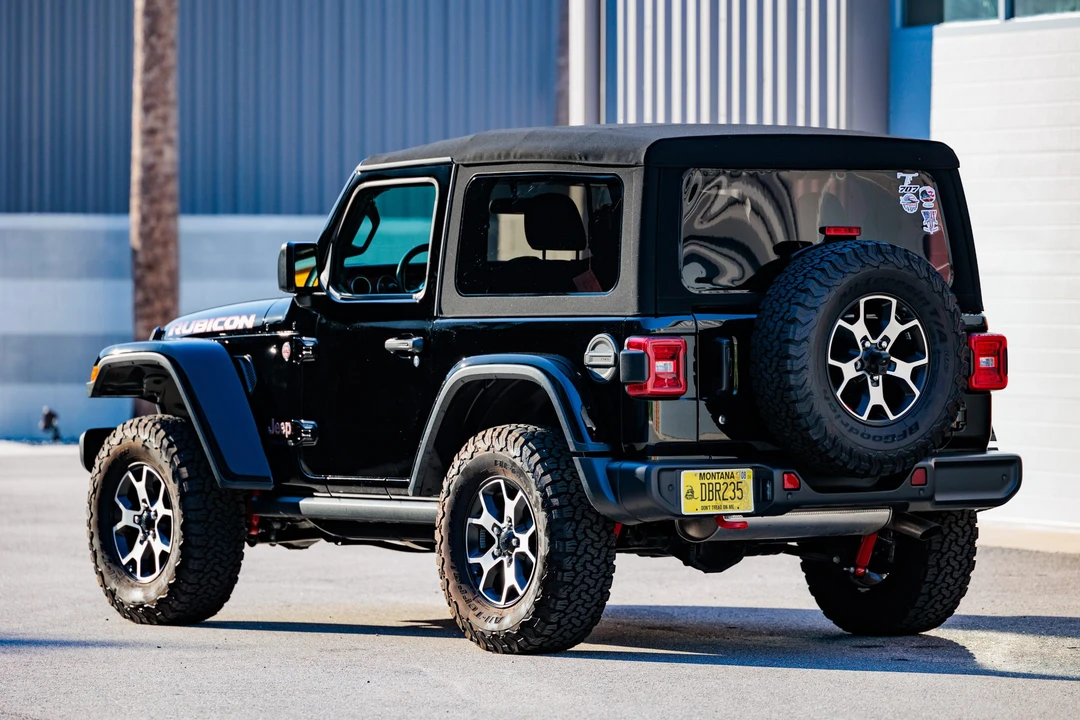 2020 Jeep JL Wrangler - Image 20 of 31