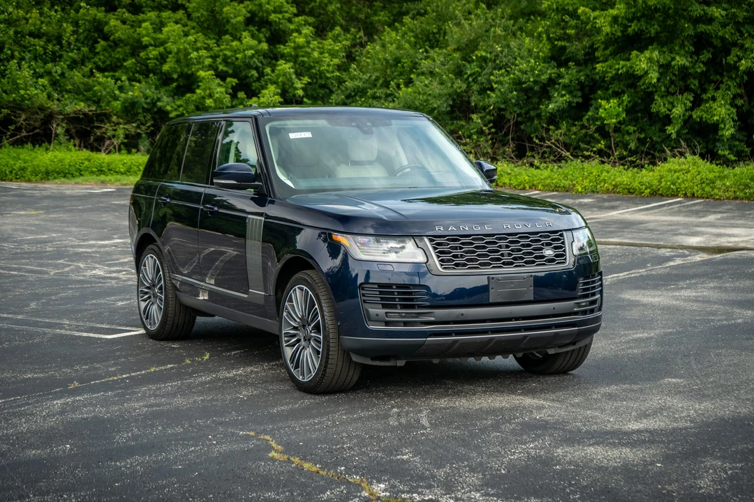 2020 Land Rover Range Rover L405 - Image 11 of 31