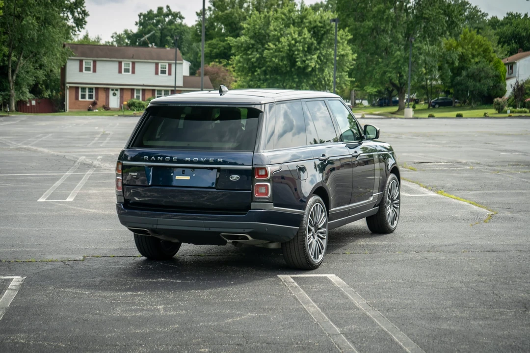 2020 Land Rover Range Rover L405 - Image 18 of 31