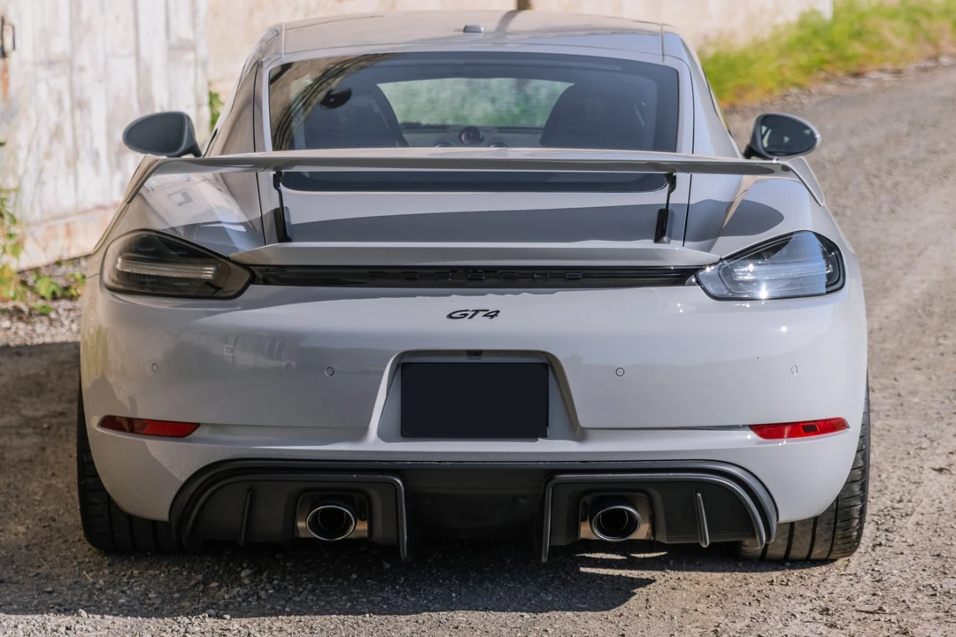 2020 Porsche 718 Cayman GT4 - Image 23 of 31